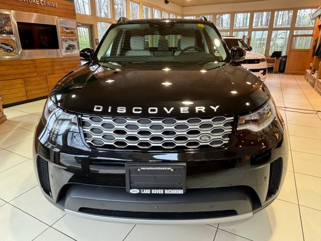 new 2024 Land Rover Discovery car, priced at $70,758