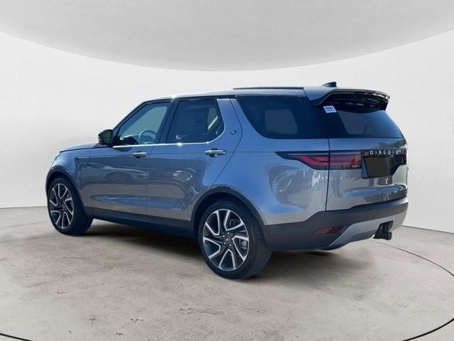 new 2025 Land Rover Discovery car, priced at $72,218