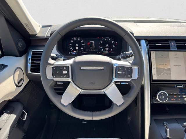 new 2025 Land Rover Discovery car, priced at $72,218