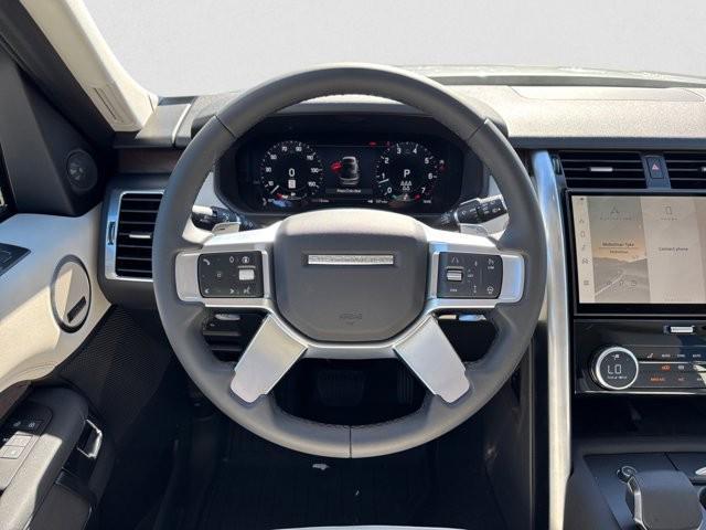 new 2025 Land Rover Discovery car, priced at $72,218