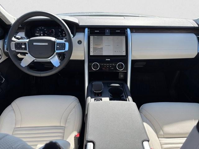 new 2025 Land Rover Discovery car, priced at $72,218