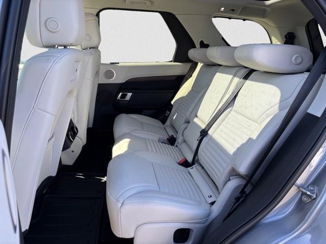 new 2025 Land Rover Discovery car, priced at $72,218