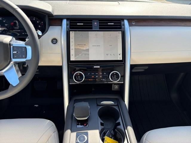 new 2025 Land Rover Discovery car, priced at $72,218