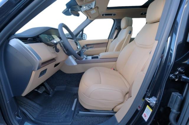 new 2025 Land Rover Range Rover car, priced at $134,130