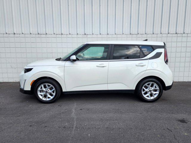 used 2023 Kia Soul car, priced at $19,425