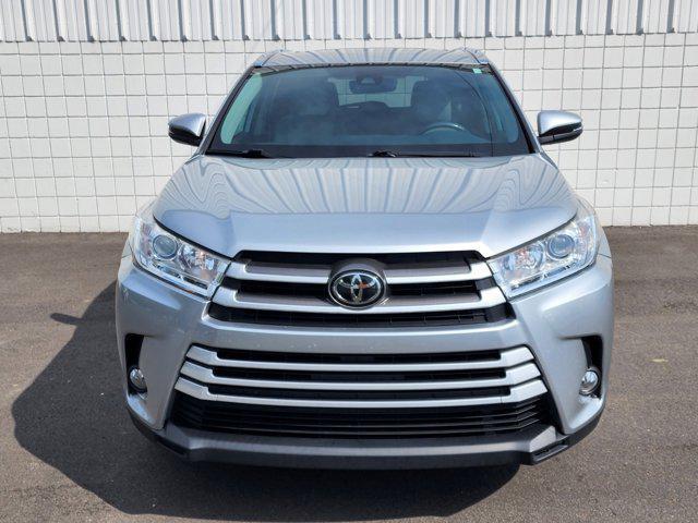 used 2019 Toyota Highlander car, priced at $24,675