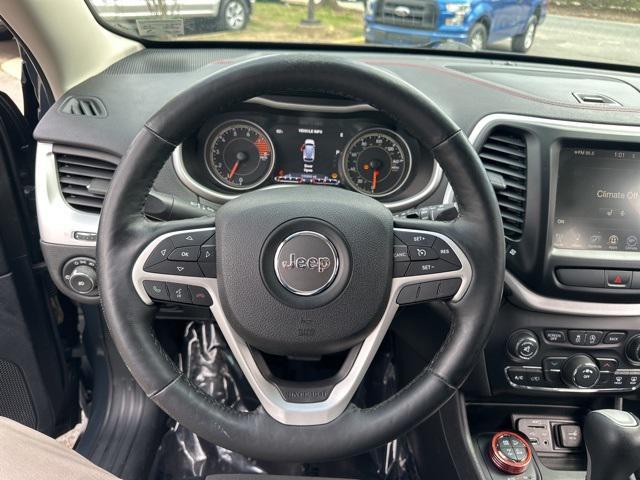used 2017 Jeep Cherokee car, priced at $10,789