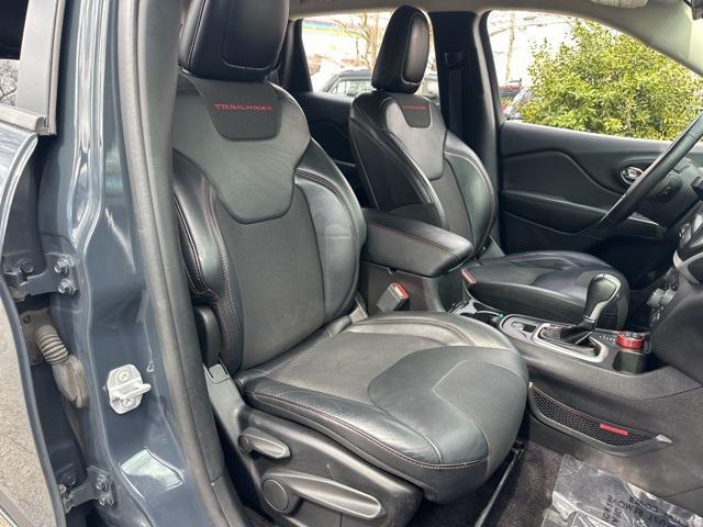 used 2017 Jeep Cherokee car, priced at $10,789