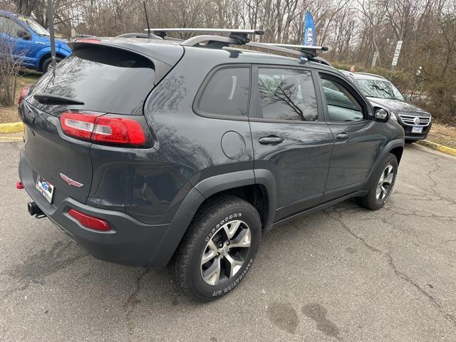 used 2017 Jeep Cherokee car, priced at $10,989