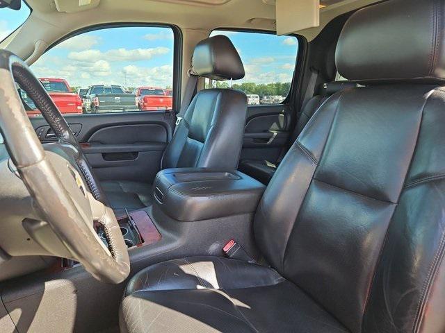 used 2011 Chevrolet Avalanche car, priced at $11,979