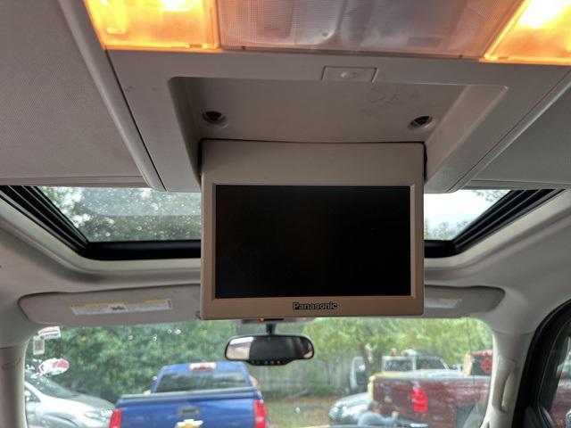 used 2011 Chevrolet Avalanche car, priced at $11,979