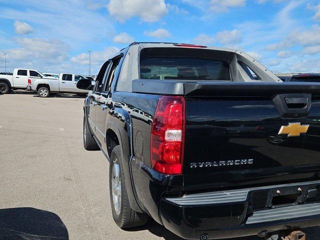 used 2011 Chevrolet Avalanche car, priced at $11,979
