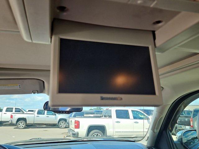 used 2011 Chevrolet Avalanche car, priced at $11,979