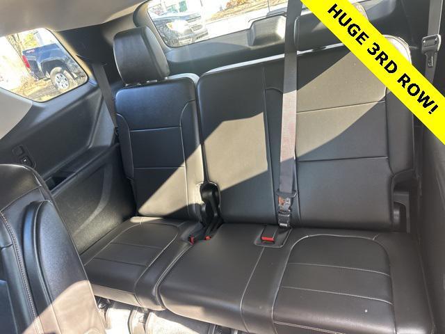 used 2021 Chevrolet Traverse car, priced at $18,479