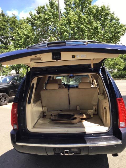 used 2007 Cadillac Escalade ESV car, priced at $6,979