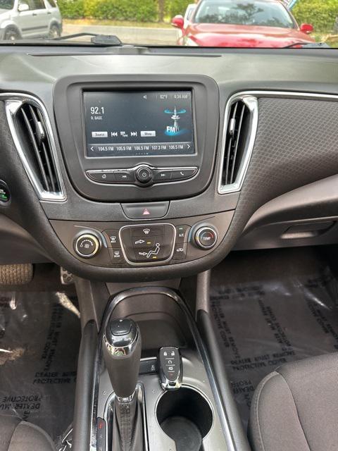 used 2018 Chevrolet Malibu car, priced at $11,131
