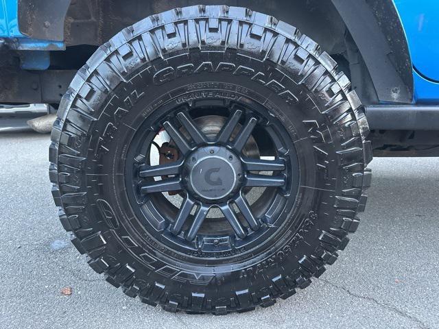 used 2015 Jeep Wrangler Unlimited car, priced at $16,989