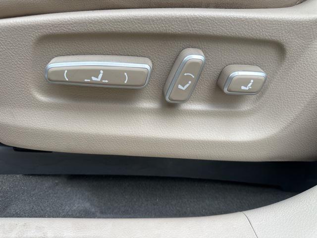 used 2010 Hyundai Veracruz car, priced at $4,979