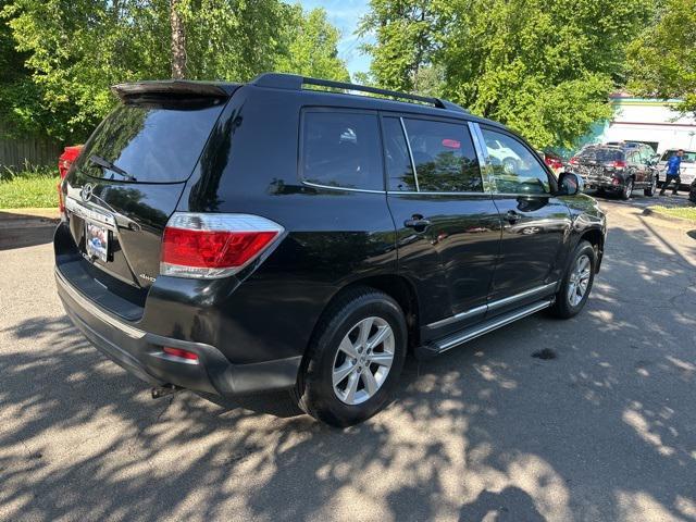 used 2011 Toyota Highlander car, priced at $12,989