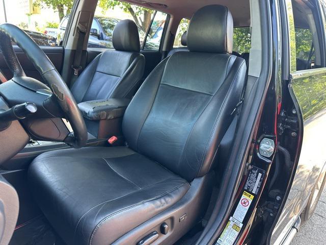 used 2011 Toyota Highlander car, priced at $12,989