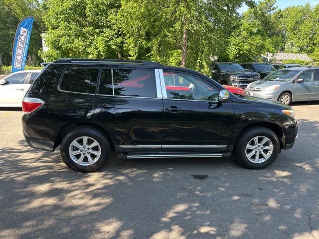 used 2011 Toyota Highlander car, priced at $12,989