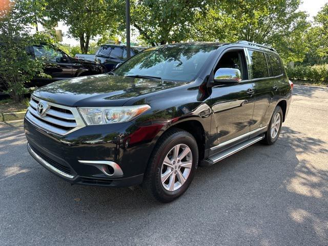 used 2011 Toyota Highlander car, priced at $12,989