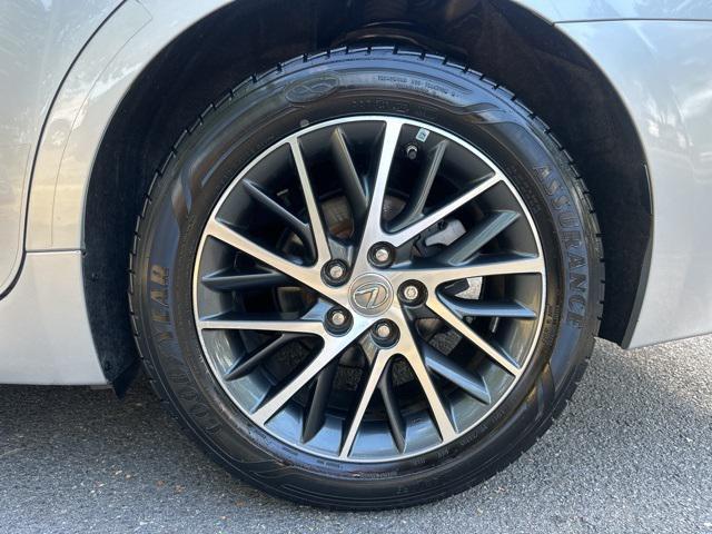 used 2018 Lexus ES 350 car, priced at $17,979