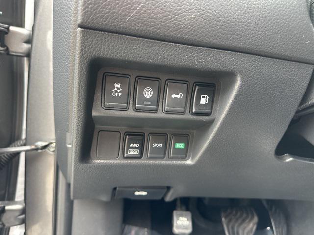 used 2020 Nissan Rogue car, priced at $12,989