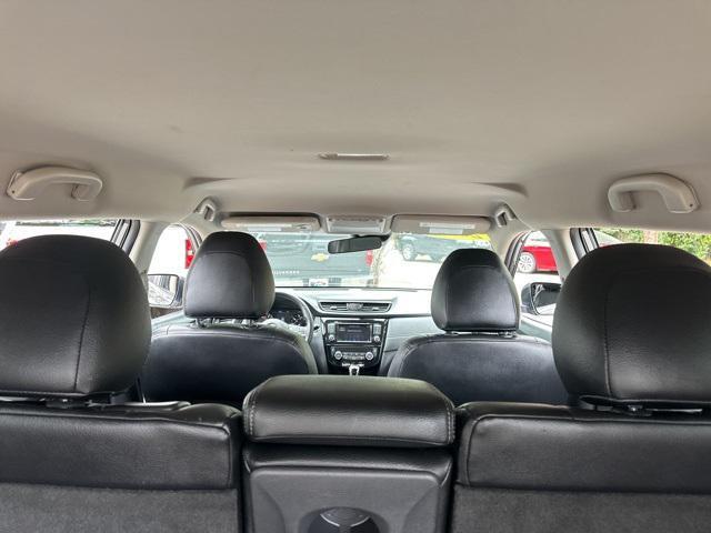 used 2020 Nissan Rogue car, priced at $12,989