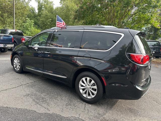 used 2018 Chrysler Pacifica car, priced at $13,989