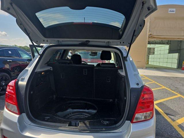 used 2022 Chevrolet Trax car, priced at $13,989