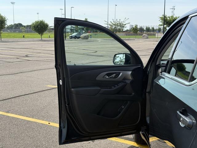 used 2018 Chevrolet Traverse car, priced at $17,298