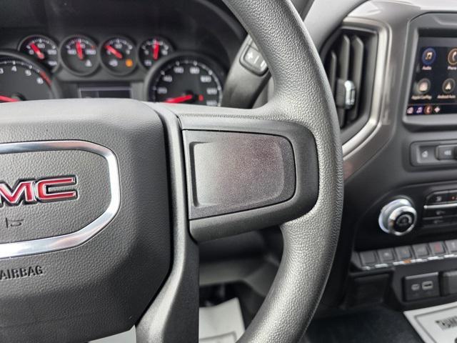 new 2025 GMC Sierra 1500 car, priced at $45,675