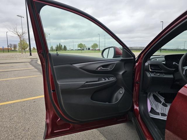 new 2025 Buick Envista car, priced at $27,775