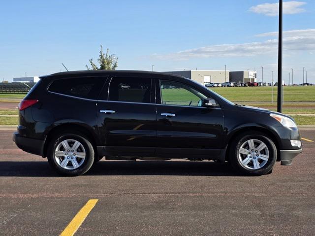 used 2011 Chevrolet Traverse car, priced at $4,250