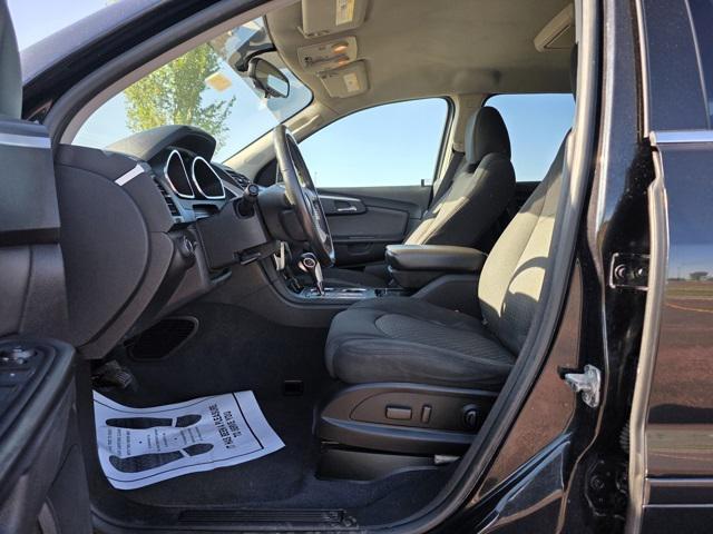 used 2011 Chevrolet Traverse car, priced at $4,250