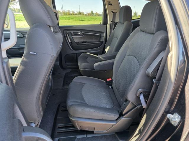 used 2011 Chevrolet Traverse car, priced at $4,250