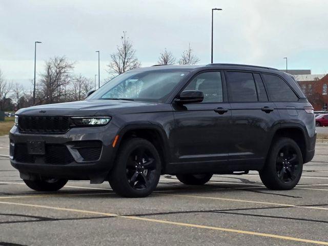 used 2023 Jeep Grand Cherokee car, priced at $30,900