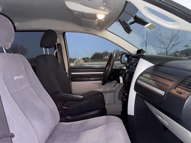 used 2010 Dodge Grand Caravan car, priced at $4,995