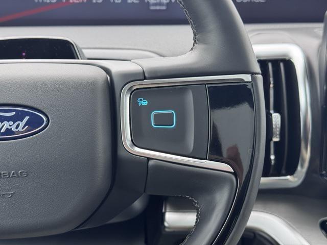 new 2025 Ford Expedition car, priced at $78,265