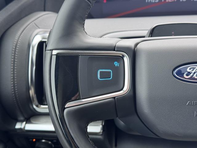 new 2025 Ford Expedition car, priced at $78,265