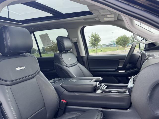 new 2025 Ford Expedition car, priced at $78,265