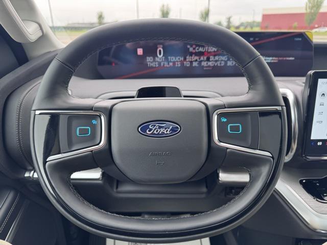 new 2025 Ford Expedition car, priced at $78,265