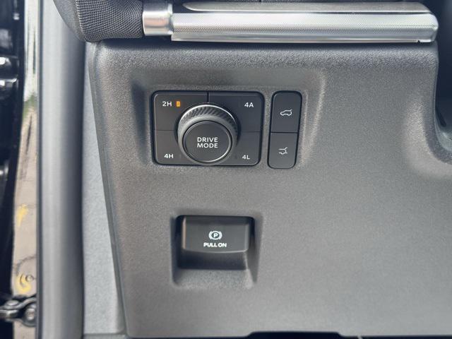 new 2025 Ford Expedition car, priced at $78,265