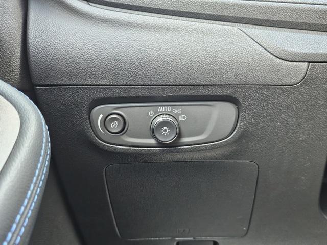 new 2025 Buick Encore GX car, priced at $32,525