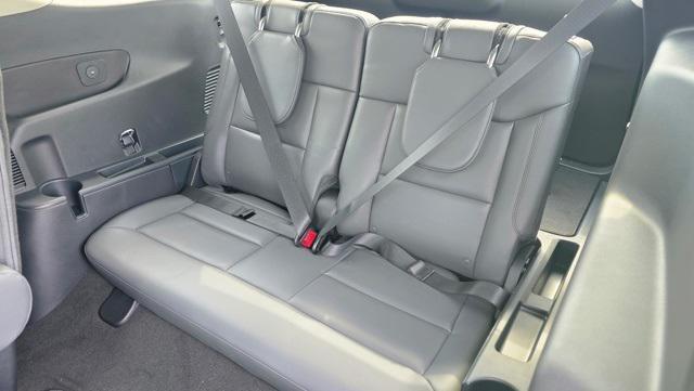 new 2025 Ford Explorer car, priced at $48,015