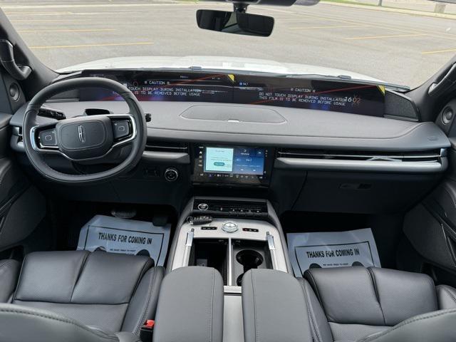 new 2025 Lincoln Navigator car, priced at $105,940