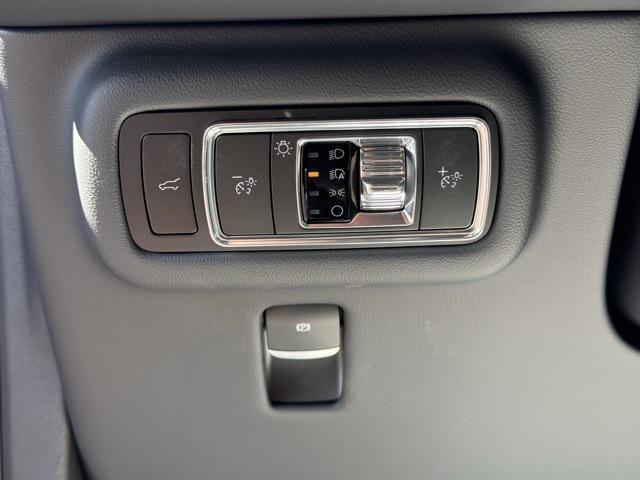 new 2025 Lincoln Nautilus car, priced at $60,388