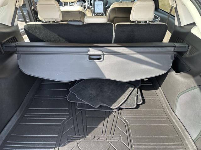 used 2024 Ford Edge car, priced at $37,219