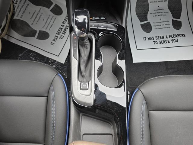 new 2025 Buick Envista car, priced at $29,895